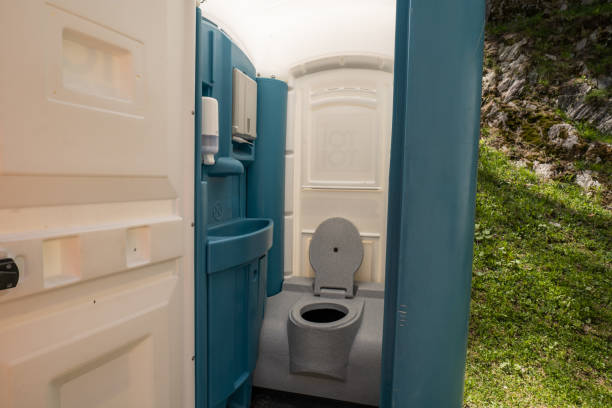 Best Luxury portable toilet rental  in Poydras, LA